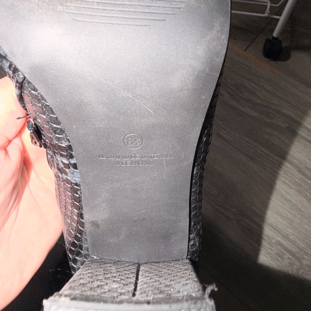 Snakeskin Pattern Boots - Picture 3 of 4